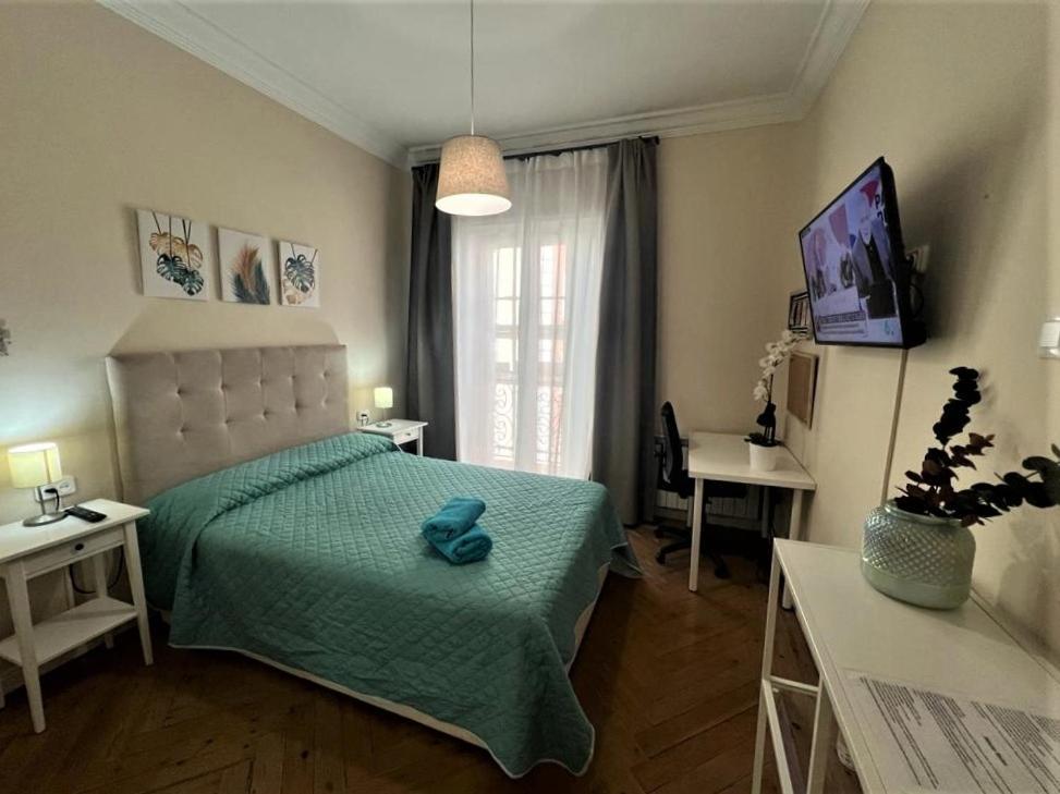 Alojamiento Don Ramon Apartment Madrid Exterior photo